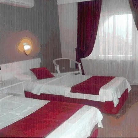 מלון Club Atrium &