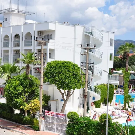Club Atrium & מלון 3*