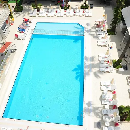 Club Atrium & מלון 3*