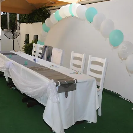 מלון Club Atrium &